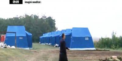 VIDEO Romania se pregateste sa primeasca refugiati. Au fost amplasate primele corturi in judetul Timis