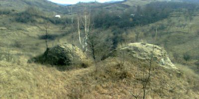 Legenda tatarilor ingropati in morminte comune din Cozieni. Misterul celor doua gorgane din localitatea buzoiana