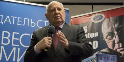 Mihail Gorbaciov acuza NATO ca se pregateste de ofensiva impotriva Rusiei