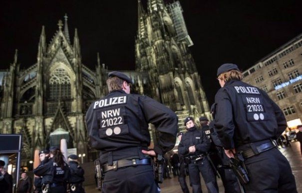 EXCLUSIV Guvernul lui Merkel a COSMETIZAT cifrele agresiunilor sexuale ale IMIGRANTILOR din noaptea de Anul Nou de la Koln. Realitatea este CUMPLITA