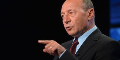 Basescu, atac dur la adresa ministrului Justitiei: Un martafoi. Stie carte, dar ramane o sluga